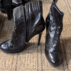 Colin Stuart Glossy Black Heeled Boots